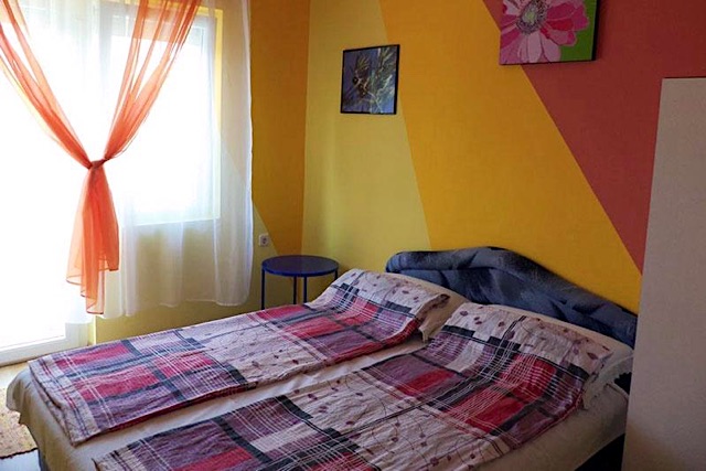 Siófokon a szabad strandtól 100m-re kényelmes szobák és apartmanok - Kép 2
