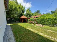Horgászszállás a Balatontól 15m-re Fenyvesen horgászstéggel csónakkal - Kép 4