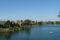 Kiadó kényelmes 1-4 fős vízparti horgászházak Gyékényesen - Kép 4