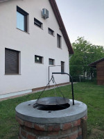 Ház saját stéggel Balatonfenyvesen vízparti utcában, a parttól 50m-re - Kép 2