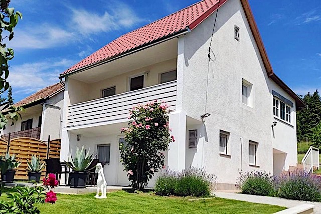 Eleven Apartman House Keszthely
