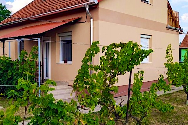 Egész évben várja pihenni vágyó vendégeit a Naplemente Vendégház