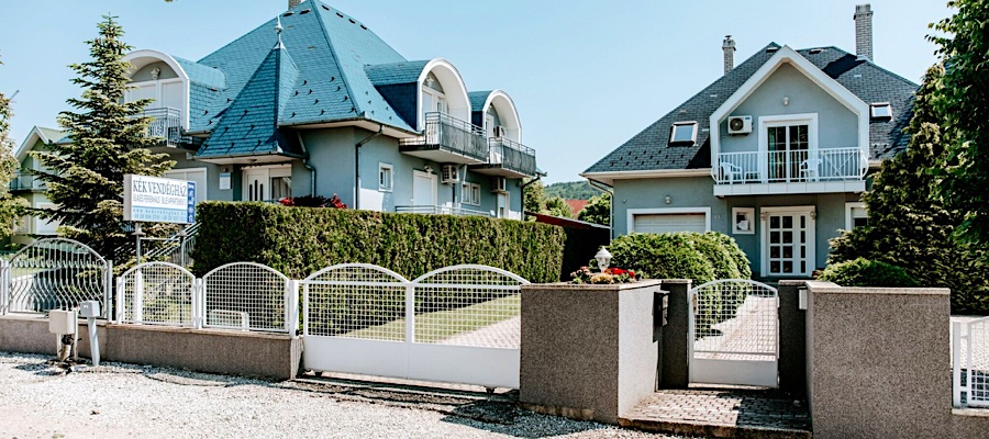 Kék Vendégház Family Resort Gyenesdiás