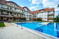 Apartman szaunával, medencével, közel a fürdőhöz