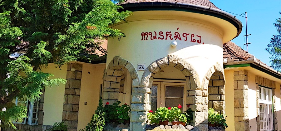 Muskátli Üdülőházfürdő Parád