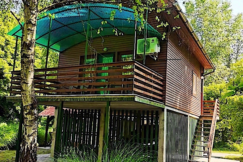 Gergelyiugornyai Tisza-parton 2 szobás faház kiadó