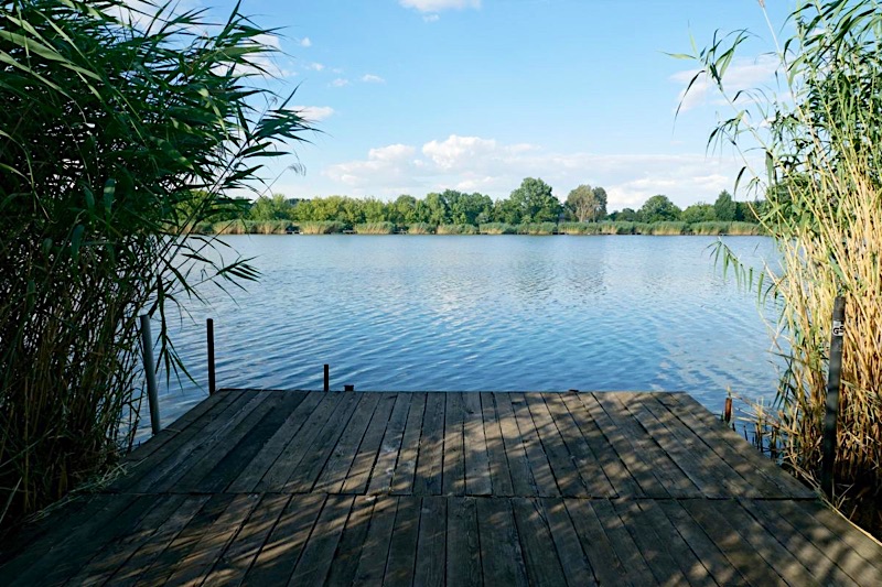 Holt Tisza partján tóra néző horgász vendégház