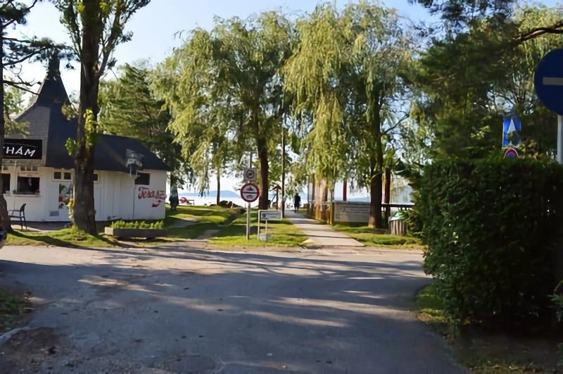 Balatonfenyvesen apartman 4+1 főnek a strandtól 10 m-re - Kép 4