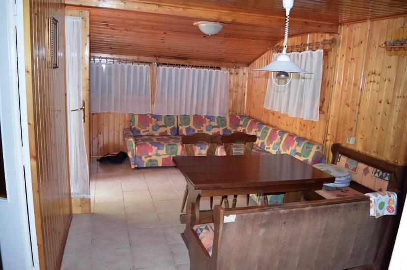 Balatonfenyvesen nyaraló kiadó közvetlen a strand mellett - Kép 4