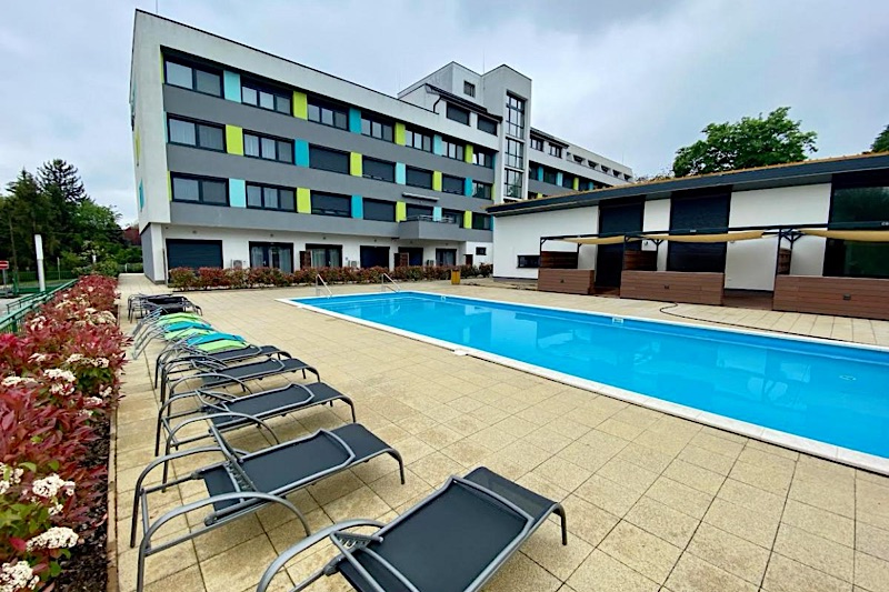 Balatonföldvári Apartman terasszal, medencével
