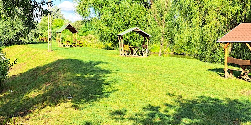 Borostyán Pihenőpark Mende