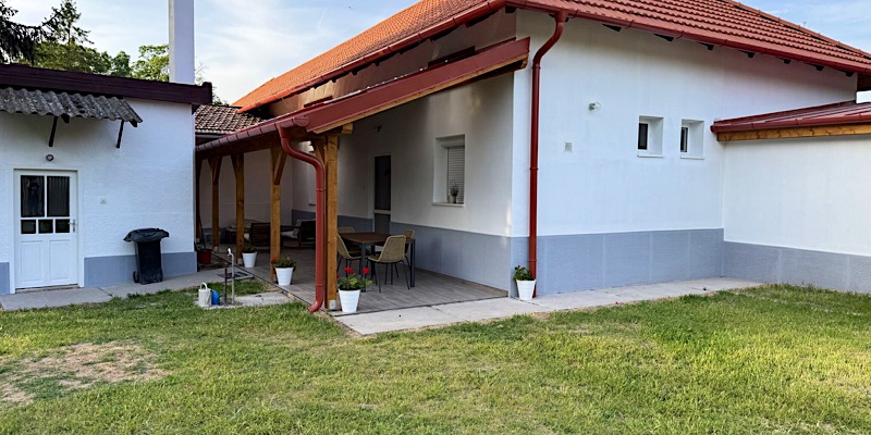 Fecskevár Üdülőház Vadna