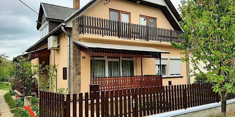 Flóra Apartman Balatonlelle
