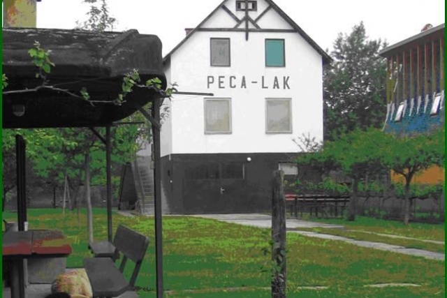 Varga Vendegház 3 Jakuzzival Tiszakécske