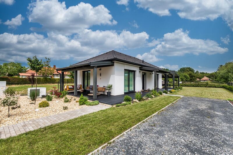 Ház a Hold utcában Vendégház Kehidakustány