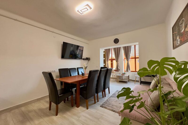 Börzsöny-Burda Apartmanház Ipolydamásd