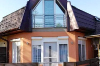 Balatonlellén a Balatontól 50 m-re 4+2 fős apartman kiadók