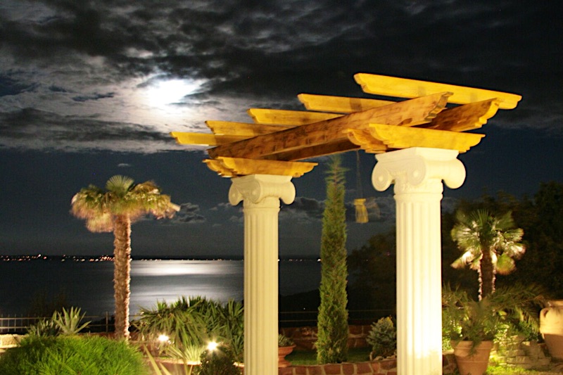 Egzotikus Kert Apartmanház Balatonalmádi